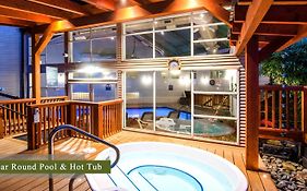 Gibsons Garden Hotel